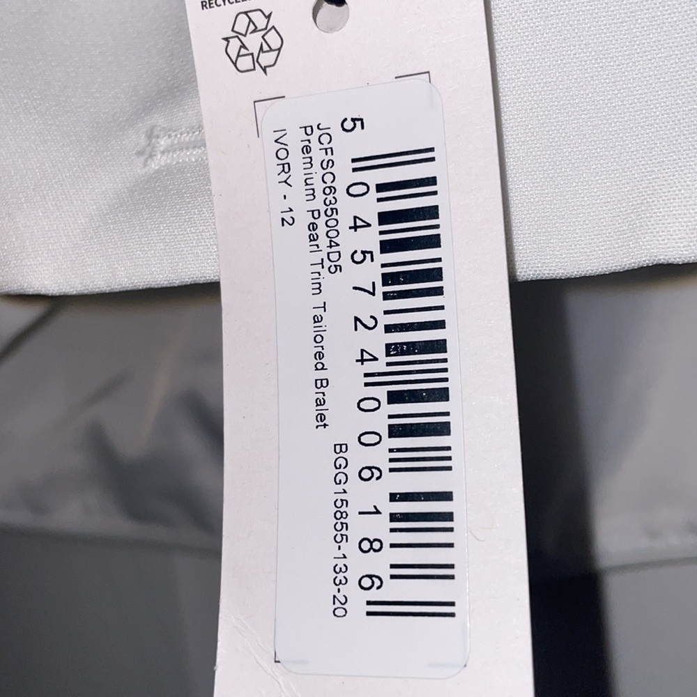 NWT Nasty Gal Premium Pearl Trim Tailored Bralette - Picture 6 of 8